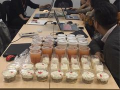 -红宝石·鲜奶小方·海派西点房(金杨店)