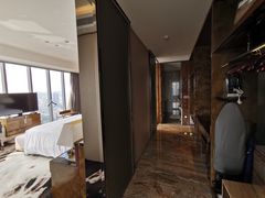 -广州天河希尔顿酒店