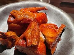 脆炸乳鸽-荣小馆(安达仕店)
