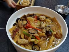 -有红鸡毛店·川菜(建设路店)