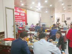 -牛一嘴·兰州牛肉面·大盘鸡(财富中心店)