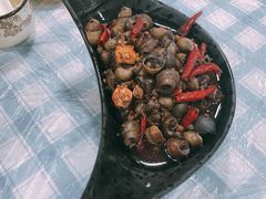香辣田螺-辣螃铠盆盆蟹大排档(总店)