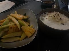 酸嘢青芒果-Ameigo梅果·云贵川bistro(长宁来福士店)