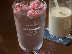 -Café Monson