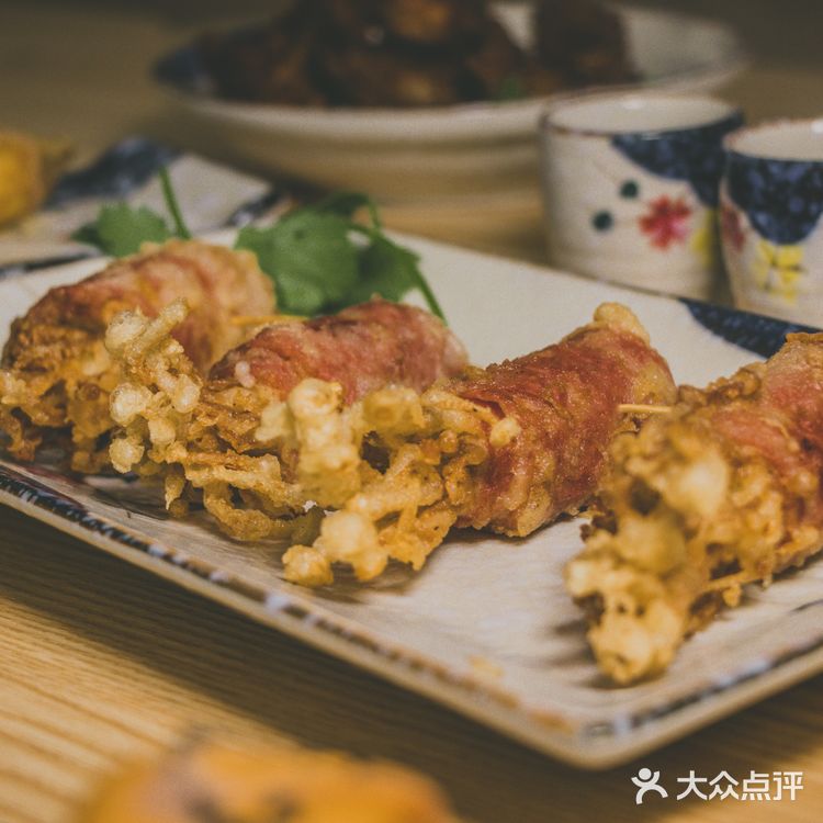 他是蓬松的，不油腻的，爽口的