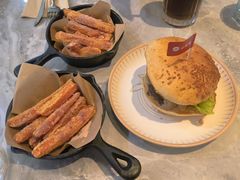 -必胜客(中大银泰店)