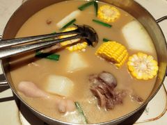 -肥仔文澳门猪骨煲(南京西路店)