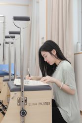 -亚太瑜伽普拉提学院