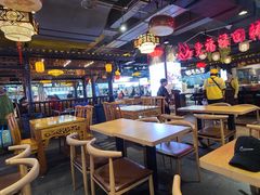 -八一路好吃街(雨田商务大厦店)