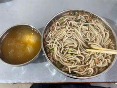 -正宗杨记普洱酸醋米线(总店)