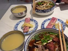 -镇南锅盖面馆(解放路店)