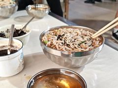 -正宗杨记普洱酸醋米线(总店)