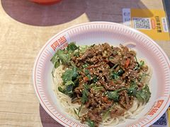 -阿当·小炒牛肉面(人广店)