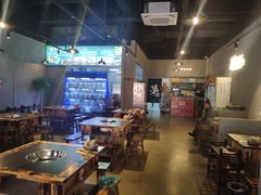 大堂-石锅苗苗鱼(武汉首店)