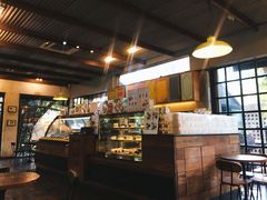 -莓园冰淇淋店