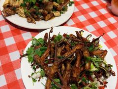 -超越海鲜屋(飞龙物业店)