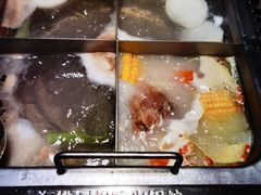 四拼锅底-海底捞火锅(吴中路店)