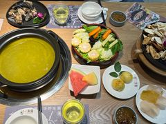 -野菌皇海景野生菌火锅(滨海大道店)