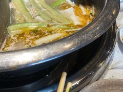 -肖肖酸萝卜鱼火锅(总店)