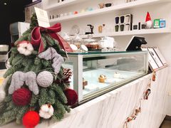 -UNI UNI(环亚凯瑟琳店)