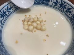江南鸡头米冰豆花-鑫震源·苏式大虾生煎(山塘街店)