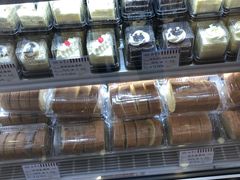 -红宝石·鲜奶小方·海派西点房(南翔店)