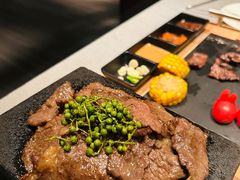 -左庭右院鲜牛肉火锅黑金店(陆家嘴中心店)