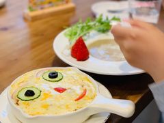 -布鲁豪斯亲子欢乐家庭餐厅