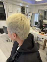 -镁连社·美联社