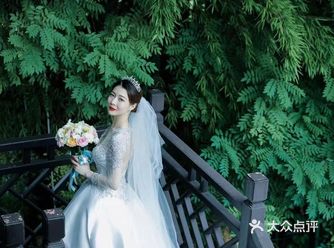 让你一见钟情的高定款婚纱