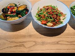 土芹菜炒腊肠-农耕记·湖南土菜(科技园店)