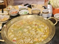 -顶顶汤火牛排火锅·经典铜锅涮肉