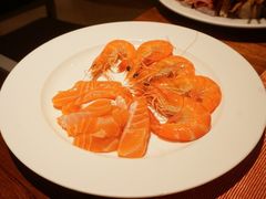 三文鱼-艺厨风尚餐厅 · 桔钓沙莱华度假酒店