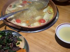 -洱火云南酸菜牛肉火锅(石景山当代商城店)