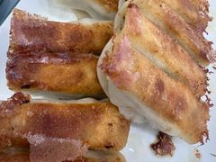 -大肚水饺锅贴·家常融合菜(新港店)