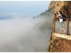 -玻璃桥景区石牛寨