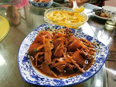-七的湖·晚芳亭·阳澄湖农家菜·大闸蟹(莲花岛店)