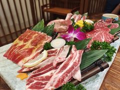 -明洞阿姨·韩式酱蟹烤肉·创意料理(三元桥店)