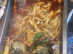 -老街烧烤大排档·地道湖北菜·龙虾馆(汉口火车站店)