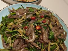 -嗨辣小聚·盘锦河蟹·海鲜烧烤龙虾(盘锦十年好店)