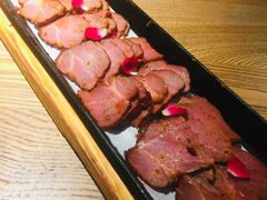 -蜜桃餐厅·伴山(湖滨商业街店)