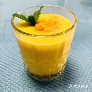 自制健康食谱//芒果奶昔