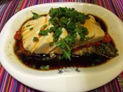 -香巴拉云南餐厅(华莱坞店)