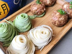 手剁猪肉丸-享月汤皇·海鲜小火锅·聚会(曲江创意谷店)