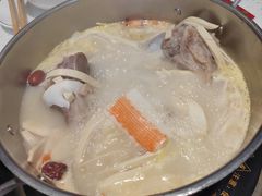 -三人行骨头王火锅(长寿店)