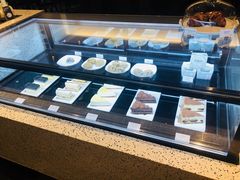 面包甜点陈列柜-Seesaw Coffee(上海尚悦湾店)