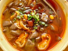 -包整·丝娃娃(一览甲秀楼风景店)