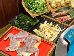 -吼堂老火锅(湖滨银泰in77店)