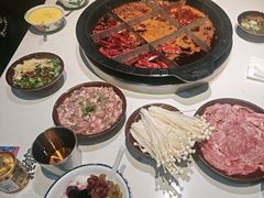 -卤校长老火锅(杨家坪直营店)