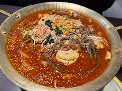 -张翻越·川渝冒菜·武汉黑鸭煲(城北万象城店)